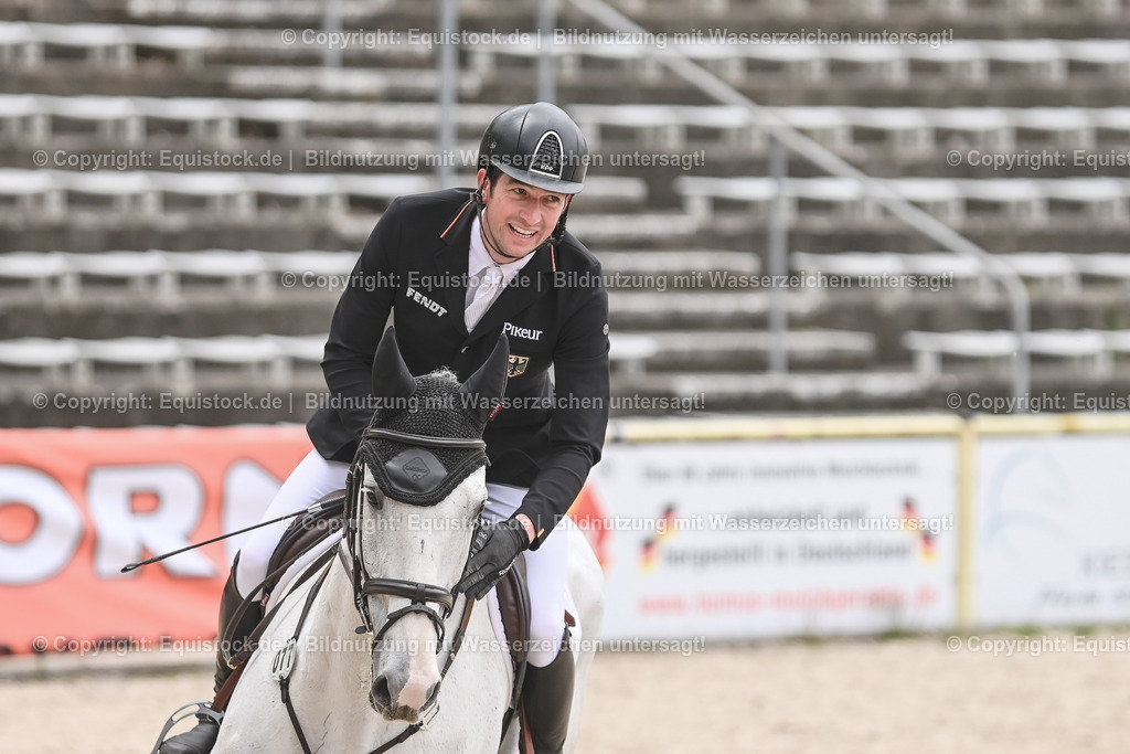 20230514_CCI4_Springen_0304 | equistock