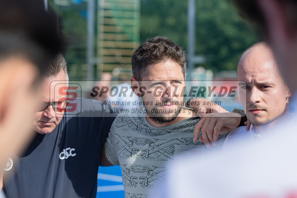 HK_20231001_104863 | 1.Bundesliga Herren Crefelder HTC - Harvestehuder THC am 1.10.2023 CHTC, Krefeld , Ronan Gormley ( Trainer CHTC )