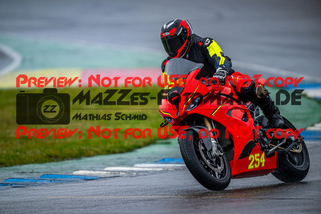 MaZZes_Fotomatrix_20240401_6007705_1516 | S1