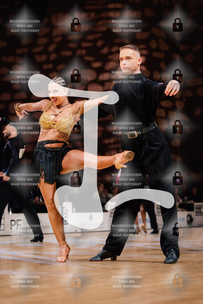Goldstadtpokal 2025 - WDSF World Open Latin 11th (37) Vlad-Alexandru Visan _ Nicole Sokolow (Schwarz Weiß Club Pforzheim)-2025-01-25-7852 | Webshop for digital downloads and prints of dance sport, event & show photographer Julian Link - Realisiert mit Pictrs.com