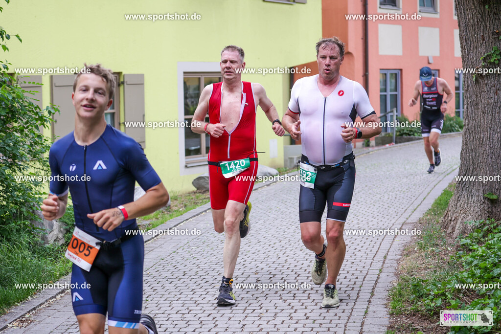 KSZ_4170 | Stadttriathlon Erding 2025. #yourpictrs #sportshot_your_pictrs @Sportshotphotography #stadttriathlonerding Copyright: www.sportshot.de