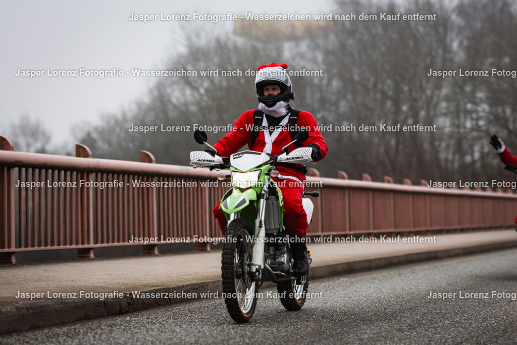 X-Mas Ride I Kiel I 2025 | Jasper Lorenz Fotografie - Realisiert mit Pictrs.com