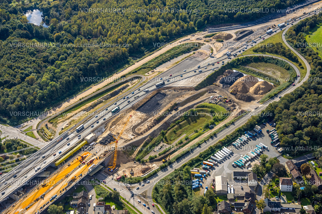 Duisburg241004224 | Luftbild, Großbaustelle Autobahn A40 Rheinbrücke Neuenkamp, Baustelle Anschlussstelle Homberg, Neuenkamp, Duisburg, Ruhrgebiet, Nordrhein-Westfalen, Deutschland