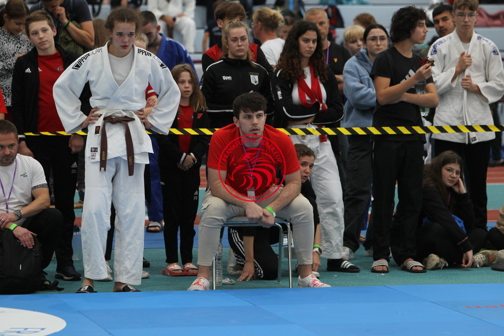 JT6F9278 | Fotos vom Adler Cup - Pictures from Adler Cup

Hier findet Ihr alle Eindrücke und großen Momente der Adler Cup Wochenenden. Here you will find all impressions and great moments of the Adler Cup weekends. - Realisiert mit Pictrs.com