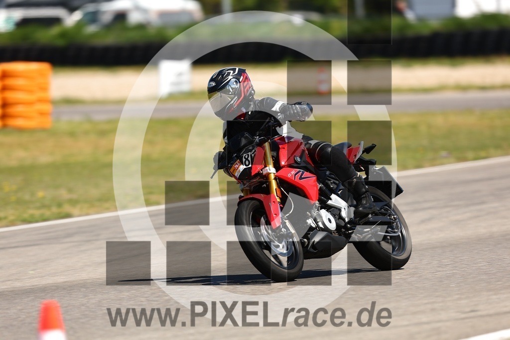 0008-20260426_02262 | Schöne Erinnerungen an spannende Momente - das festzuhalten ist unser Job. PIXELrace.de ist seit 2003 auf den Rennstrecken Europas unterwegs um die Action draußen beim Fahren und die wunderbare Stimmung imm Fahrerlager für euch einzufangen.