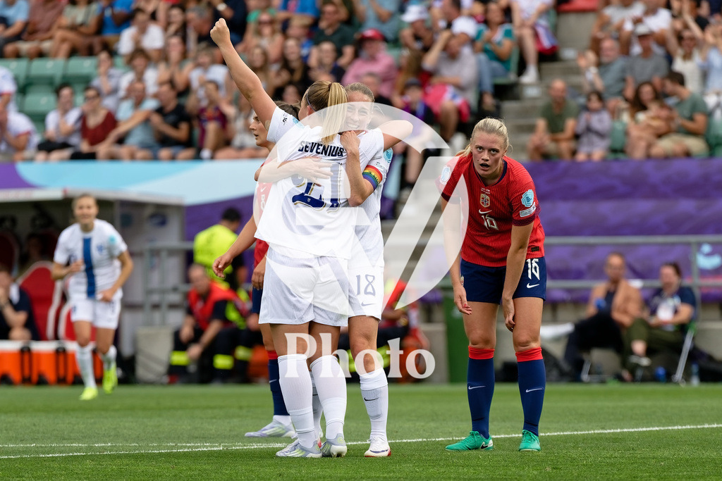Norway v Finland - UEFA Women's EURO 2025 Group A | SION, SWITZERLAND - JULY 6: Oona Sevenius of Finland (L)  celebrates after scoring her team's first goal with Linda Sallstrom (C) of Finland under the eye of  Mathilde Harviken of Norway (R) which looks dejected  during the UEFA Womens EURO 2025 Group A match between Norway and Finland at Stade de Tourbillon on July 6, 2025 in Sion, Switzerland. (Photo by Giuseppe Velletri/Sports Press Photo/Getty Images)