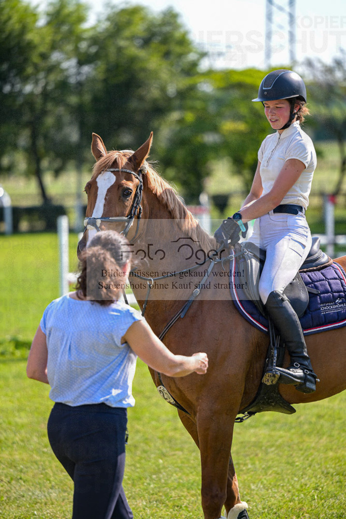 Reitturnier Voxtrup | Entdecke hochwertige Reitturnierfotos von Foto Oger. Professionell, emotional und authentisch – jetzt Lieblingsmomente im Shop bestellen.Deutschlandweite Turnierfotografie. - Realisiert mit Pictrs.com