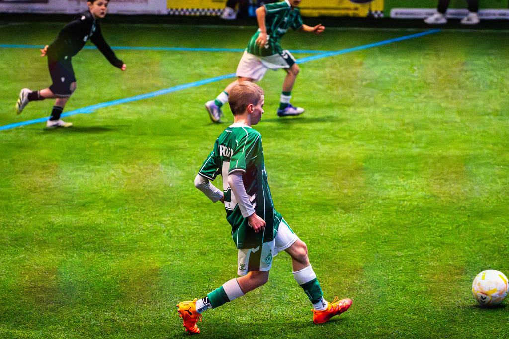 _BLR8431 | Professionelle Fußball- und Sportfotografie. Spielbilder online ansehen und kaufen – Einzelbilder oder komplette Galerien in hoher Qualität. - Realisiert mit Pictrs.com