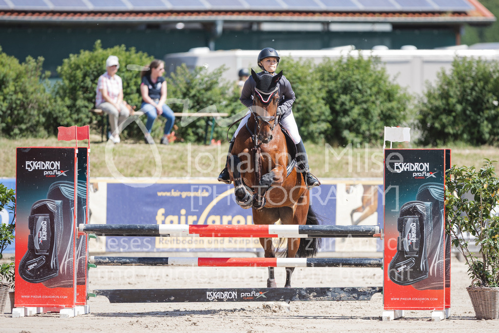 220612_LüPfSpTa_Stil-A2-321 | Lützower Pferdesporttage
Stilspringprüfung Kl.A** geschlossen
12.06.2022