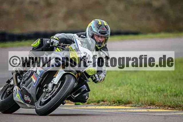 pubi1255 | Professionelle Fotos von Sportveranstaltungen, aber auch Hochzeiten und anderen Events. - Realisiert mit Pictrs.com