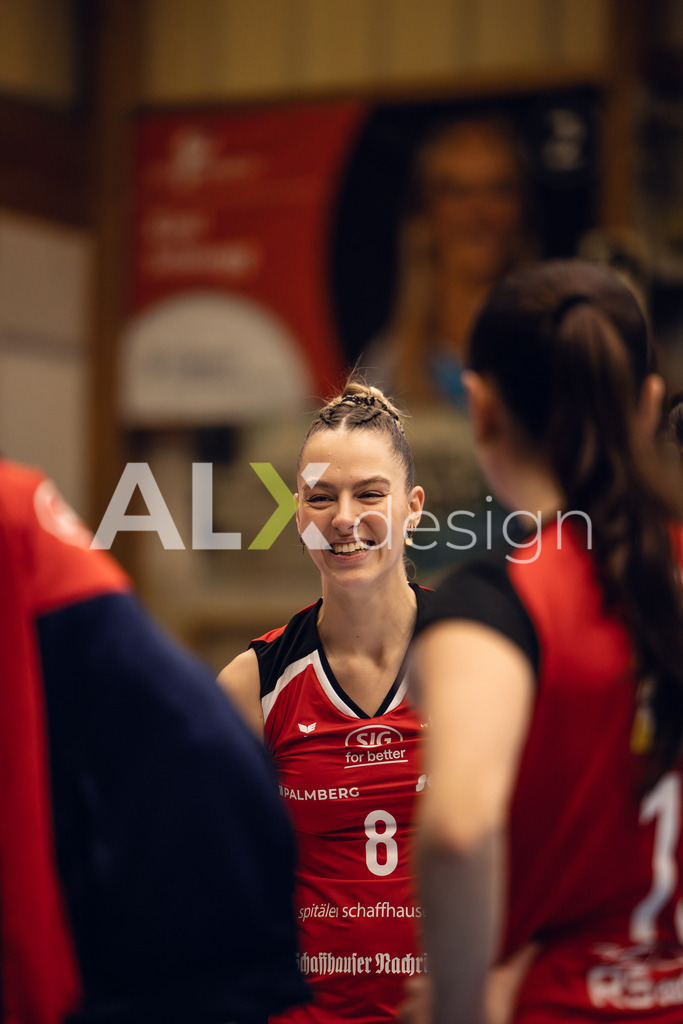 Volleyball I Frauen I Saison 2025-2026 I Volleyball NLA | Women I Round 14 I VC Kanti Schaffhausen - NLZ Volleyball Academy Zürich I 16.01.2026 | VC Kanti Schaffhausen - 8 Lina-Marie Lieb (DE) – Aussen - Realisiert mit Pictrs.com