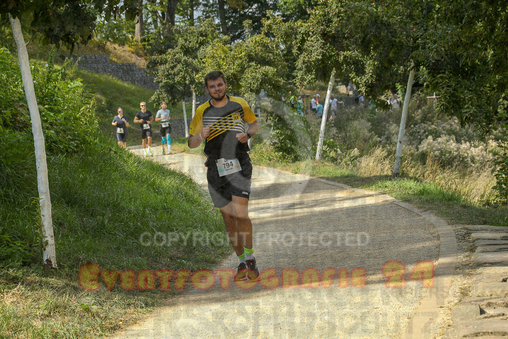250824_1459_EX1_8253 | Sportfotografie im Rhein-Sieg Kreis, Köln, Bonn, NRW, Rheinland Pfalz, Hessen, etc. Unser Tätigkeitsfeld umfasst den Laufsport vom Volkslauf über den Marathon, Duathlon, Triathon bis zum Ultralauf wie Kölnpfad Ultra oder Schindertrail.