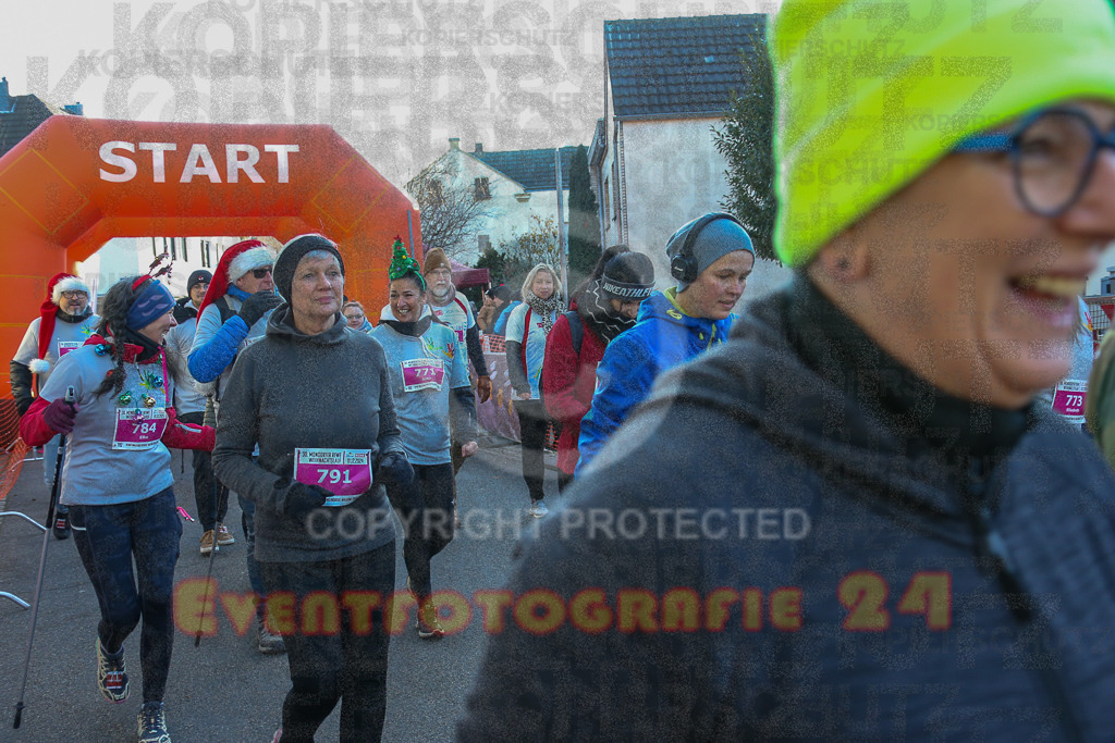241201_1030_EX1_8228 | Sportfotografie im Rhein-Sieg Kreis, Köln, Bonn, NRW, Rheinland Pfalz, Hessen, etc. Unser Tätigkeitsfeld umfasst den Laufsport vom Volkslauf über den Marathon, Duathlon, Triathon bis zum Ultralauf wie Kölnpfad Ultra oder Schindertrail.