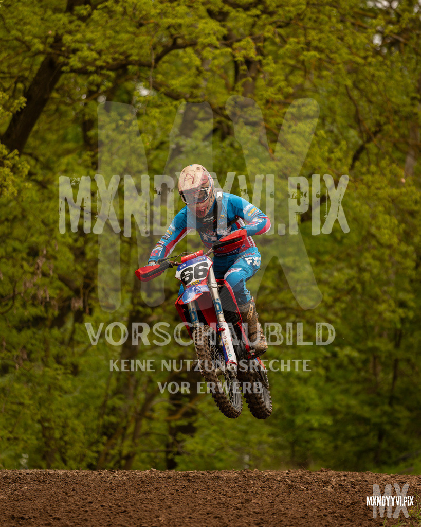 866A5806 | mxndyyvipix
