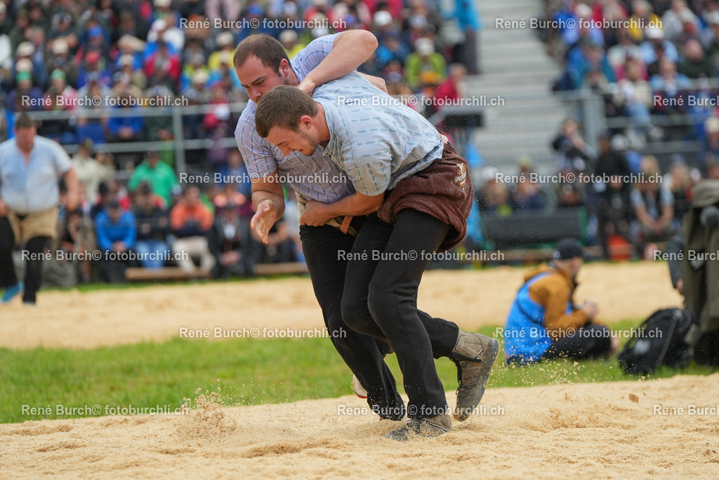 71 | René Burch leidenschaftlicher Fotograf aus Kerns in Obwalden.  Hier finden sie Sport, Landschaft und Natur Fotografie.
 - Realisiert mit Pictrs.com