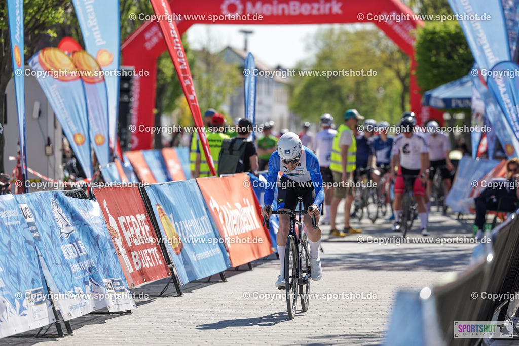 VJ__5312 | Neusiedlersee Radmarathon 2026@sportshot_your_pictrs #yourpictures#roadtowm2029 #nrm #neusiedlerseeradmarathon #neusiedlersee #neusiedlerseetourismus #burgenland #mörbisch #nrm26 #burgenlandtourismus #voglundco #poweredbyburgenlandtourismus #radsport #rad #marathon #ucigranfondo #visitburgenland #ucigranfondoworldseries