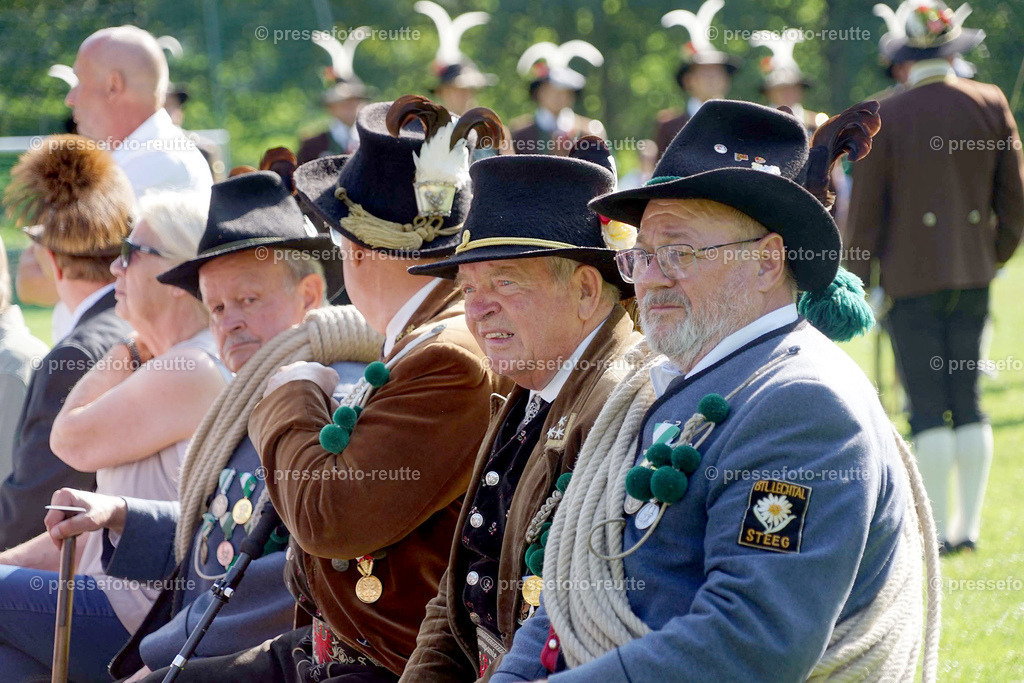 a-news-2023-Juli23-Regimentsschuetzenfest-Steeg-Feldmesse-DSC07024 | Info aus dem Bezirk Reutte/Ausserfern Tirol sowie eine umfangreiche Bilddatenbank über die gesamte Region: Lechtal, Talkessel Reutte, Tannheimertal, Zwischentoren. Lech, Plansee, Zugspitze, Grenztunnel, B179, Fernpassstraße, Verkehr, Lawinen, Tradition, - Realisiert mit Pictrs.com