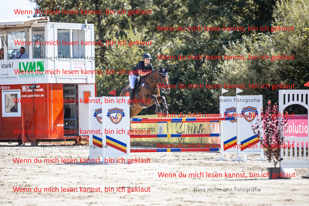 BK1A6862 | Turnierbilder Turnierfotos Nina Hüffmann Turnierfotografie Pferdefotografie Tierzeichnung Haustierzeichnung Pferdezeichnung Hundezeichnung Videograf  - Realisiert mit Pictrs.com