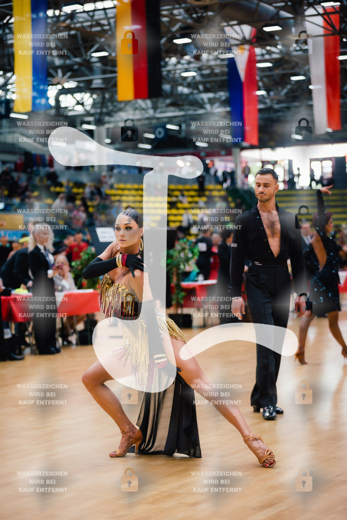 Hessen Tanzt WDSF International Open Latin 9th (12) Philip Andraus _ Ekaterina Tsvetkov (TTC Fortis Nova Maintal)-2025-05-18-2938 | Webshop for digital downloads and prints of dance sport, event & show photographer Julian Link - Realisiert mit Pictrs.com