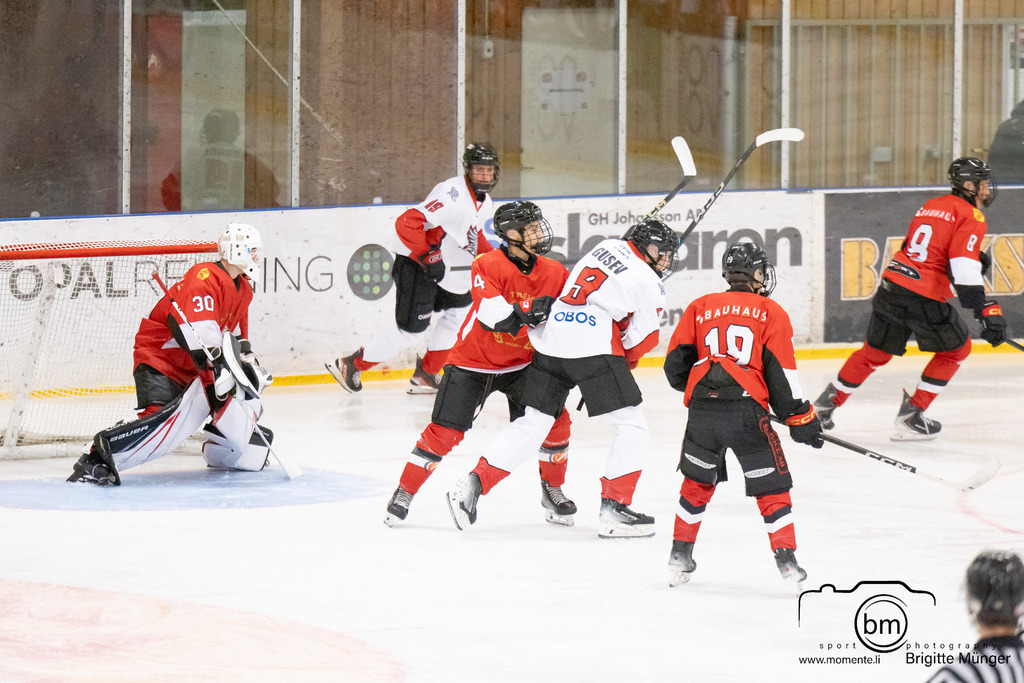 Tyresö Hanviken Hockey vs IFK Täby HC_570A0548 | Preseason U18 Regional Herr Östra - Realisiert mit Pictrs.com