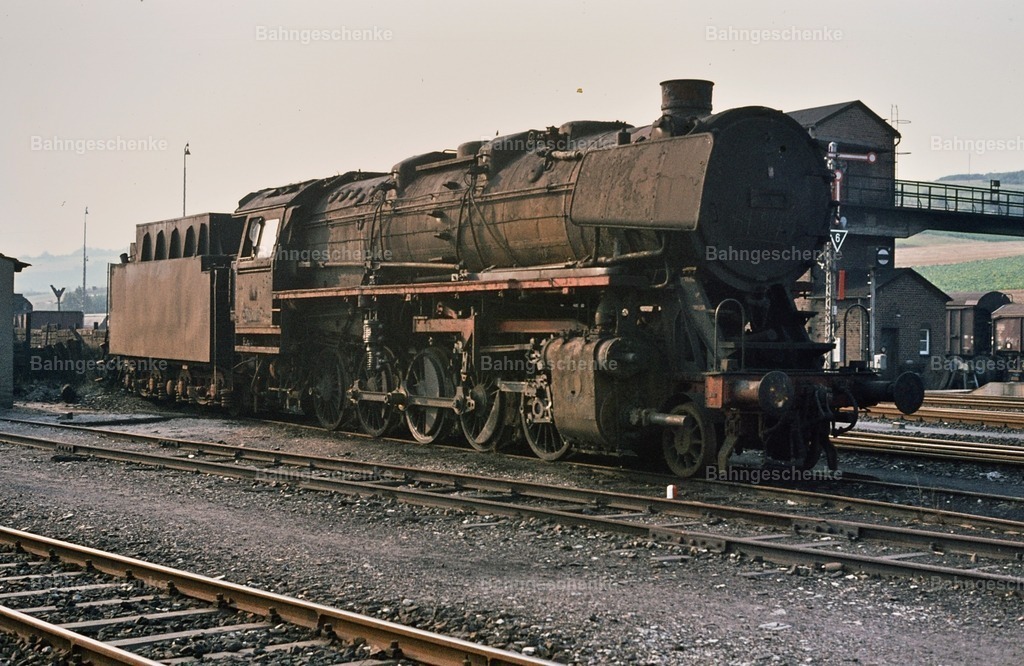 Bild0020.5 | Stöbern Sie durch einzigartige Aufnahmen und finden die perfekte Aufnahme für jeden Eisenbahnentheusiast! Stellen Sie sich aus einer Reihe von Möglichkeiten wie der Druck auf Leinwände, Fotoposter, Kalender oder Magnetfotos Ihr Geschenk zusammen - Realisiert mit Pictrs.com