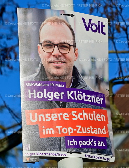 20230207-2850-ob-wahl-darmstadt-HENFOTO | 07.02.2023 Oberbürgermeisterwahl in Darmstadt am 19.03.2023 Wahlplakat von Oberbürgermeisterkandidat Holger Klötzner von Volt Darmstadt (Foto: Peter Henrich) - Realisiert mit Pictrs.com