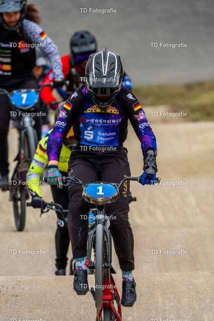 BayBMX2026-06217 | Fotogalerie von Thomas Dettweiler mit Eventbildern und lizenzfreien Fotos. Perfekt als Wandbild, für Büro, Website oder private Nutzung. - Realisiert mit Pictrs.com