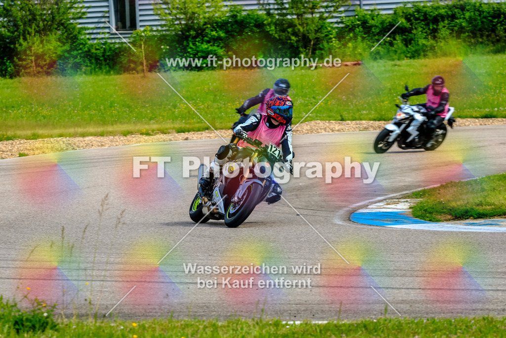 MotoTeam-8988 | Hier findet Ihr Bilder von Touristenfahrten auf der Nürburgring Nordschleife oder von anderen Veranstaltungen die ich besucht habe. Viel Spass beim Durch Schauen 