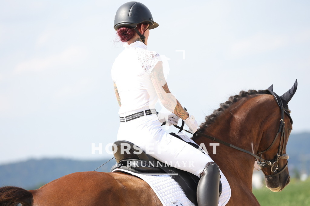 0P6A7652 | Willkommen bei Brunnmayr - Design & Fotografie – Ihrem Spezialisten für Reitturniere und Pferdeveranstaltungen in Oberösterreich, Salzburg und Bayern! Seit über 17 Jahren sind wir leidenschaftlich dabei.