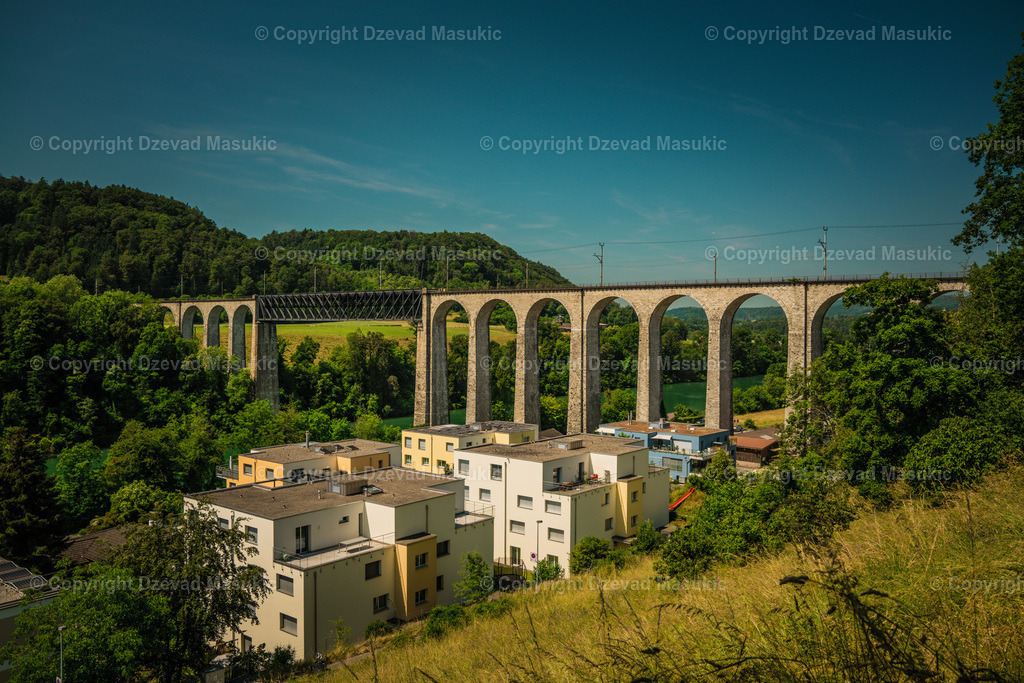 Eglisau - Eisenbahnbrücke | Ich fotografiere Landschaften, Produkte und erstelle für Sie Firmenportraits. Engagieren Sie mich für den nächsten Projekt. - Realisiert mit Pictrs.com