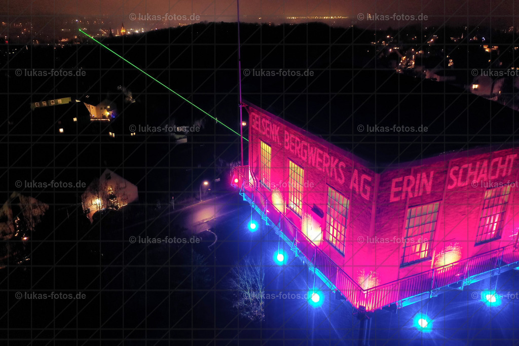 2019-12-02 LUFT Hammerkopfturm Laser Foto Jens Lukas 033 | Luftbild Hammerkopfturm Grüner Laser - Realisiert mit Pictrs.com