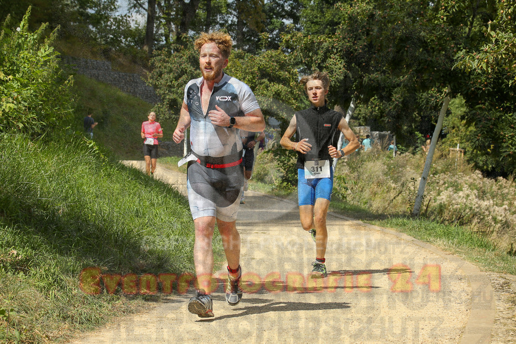 250824_1334_EX1_2845 | Sportfotografie im Rhein-Sieg Kreis, Köln, Bonn, NRW, Rheinland Pfalz, Hessen, etc. Unser Tätigkeitsfeld umfasst den Laufsport vom Volkslauf über den Marathon, Duathlon, Triathon bis zum Ultralauf wie Kölnpfad Ultra oder Schindertrail.
