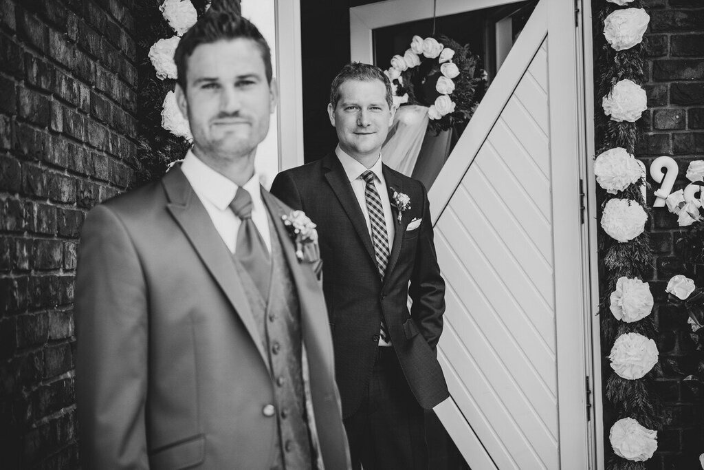 Get_Ready_Hochzeitsfotos_014 | Mein Name ist Arkadius. Ich fotografiere Ihre Hochzeit in Frankfurt und im Umkreis von 200 km. Als Fotograf bin ich noch bekannt im Bereich Business- und Modefotografie.