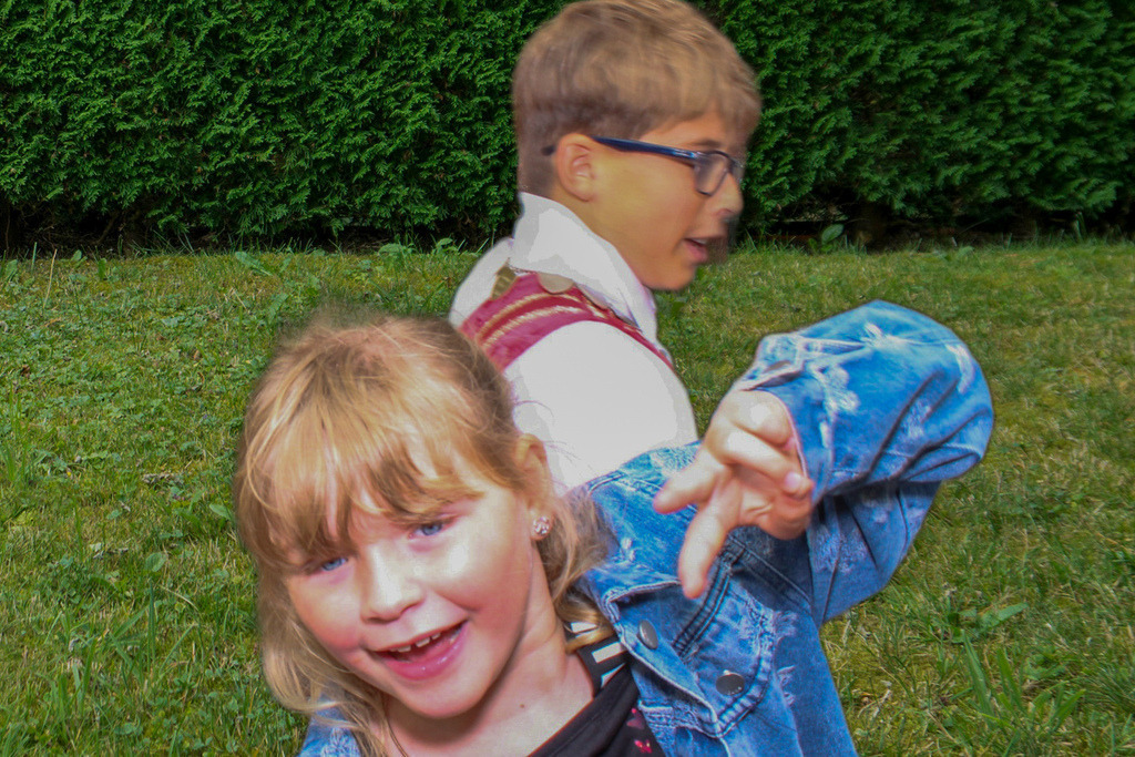 top-top.de-250601-298 | Foto, Video, Fotografie, Videografie, Fotobox, DJ, Discjockey, Musik, Musikbox, Veranstaltung, Photobooth, Amazon, Ebay, Buchtipp, Bestseller, Autor, Verlag, Buch, Wesel, Hamminkeln, NRW, Dinslaken, Rees, Drohne, Hochzeit, Party, Fotobox, Wesel, Fotograf