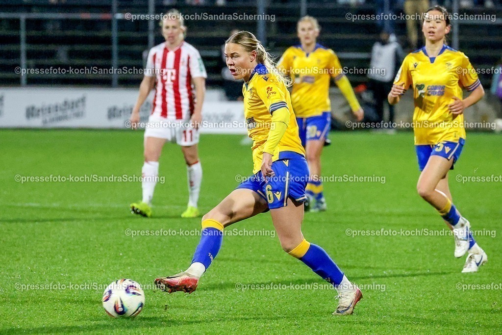 xSSCHx14122501035  | 14.12.2025, xsscx, Frauen Fussball, 1. FC Koeln - FC Carl Zeiss Jena, 1. Fussball Bundesliga, 13. Spieltag, Franz-Kremer-Stadion, Saison 2025 2026: Nike Andersson (FC Carl Zeiss Jena #6) DFB regulations prohibit any use of photographs as image sequences and or quasi-video. Photo:xSandraxScherningxPressefotoKochx