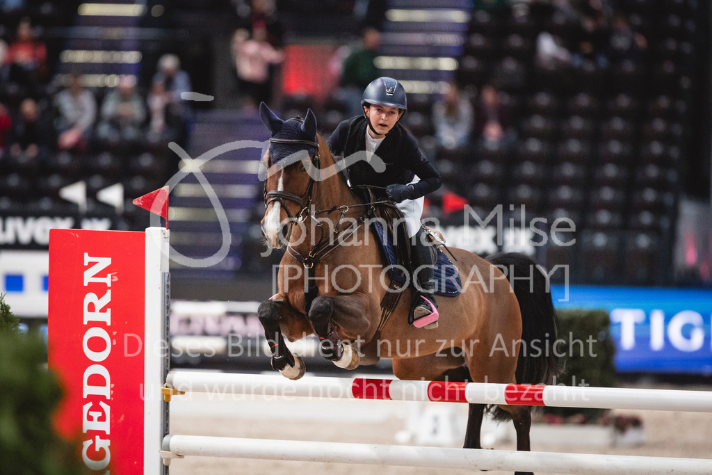 240119_Leipzig_PonyTrophy-570 | Deine schönsten Turniermomente als professionelle Fotos! Entdecke hochwertige Pferdesport-Fotografie im Online-Shop. Jetzt Fotos finden & bestellen!