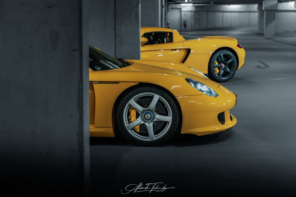 Carrera GT Double Trouble | Entdecken Sie die faszinierende Welt von Alexander Tschuncky Arts: Kreative Fotografie, atemberaubende Automobilkunst und hochwertiger Bilderdruck. Lassen Sie sich inspirieren! - Realisiert mit Pictrs.com