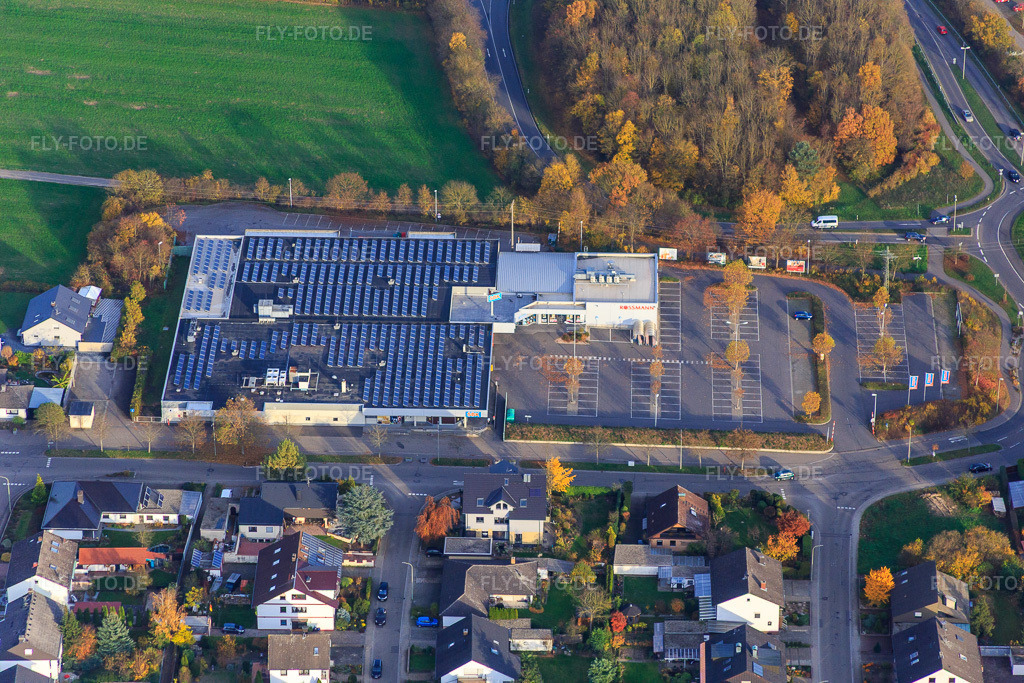 Luftbild: EDEKA Kissel SBK Kandel in Kandel im Bundesland Rheinland-Pfalz in Deutschland. Foto: IMG_085237.jpg vom 08.11.2015 durch Werner Riehm/FLY-FOTO.deEDEKA Kissel SBK - Kandel | Edeka Kissel SBK