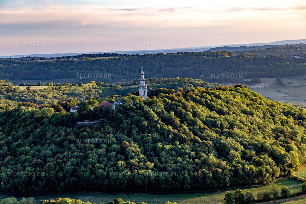 Vue aérienne: Basilique de Sion à Saxon-Sion dans le département Meurthe et Moselle, France. Photo: IMG_117940.jpg prise le 14/09/2019 par Werner Riehm/FLY-FOTO.eu – Résolution de l'original: 5472 x 3648 px