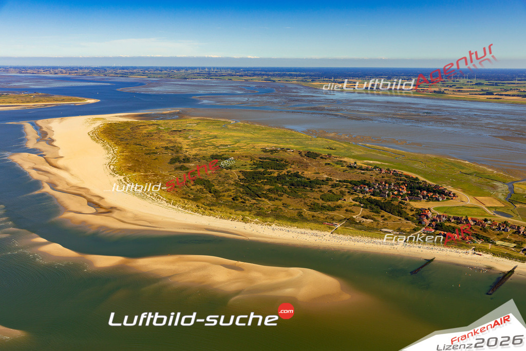 Aktuelles Luftbild von Ansicht mit Nordstrand Baltrum - Die Luftaufnahme wurde 2022 mittels UL-Flugzeug erstellt ( keine Drohne ) - hochauflösende Kamera-Systeme von  Canon -Beste Qualität - Für grossformatige Ausdrucke geeignet. Die Geschenkidee !