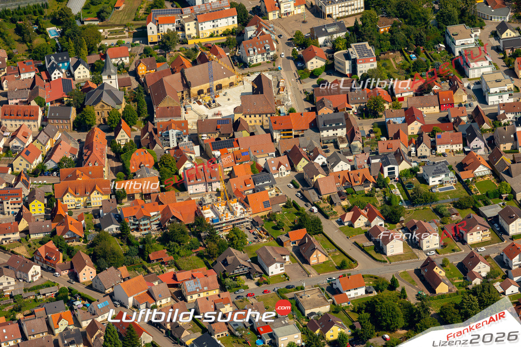 Das Luftbild zeigt :  Sulzfeld - Die Luftaufnahme wurde 2024 vom UL-Flugzeug aus erstellt ( keine Drohne ) - Hochauflösende Luftaufnahme - Für grossformatige Ausdrucke geeignet. Die Geschenkidee !Mit Lizenz und Bildrechte bestellbar