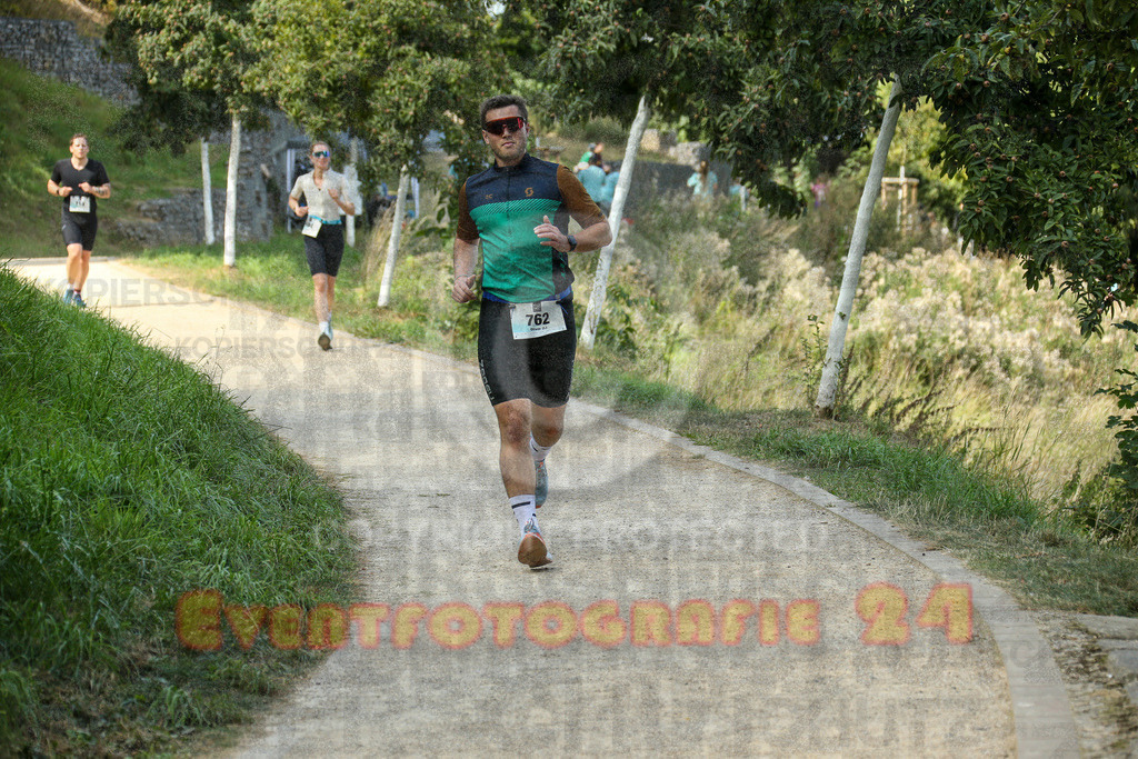 250824_1434_EX1_6713 | Sportfotografie im Rhein-Sieg Kreis, Köln, Bonn, NRW, Rheinland Pfalz, Hessen, etc. Unser Tätigkeitsfeld umfasst den Laufsport vom Volkslauf über den Marathon, Duathlon, Triathon bis zum Ultralauf wie Kölnpfad Ultra oder Schindertrail.