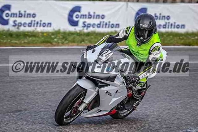 pubi7637 | Professionelle Fotos von Sportveranstaltungen, aber auch Hochzeiten und anderen Events. - Realisiert mit Pictrs.com