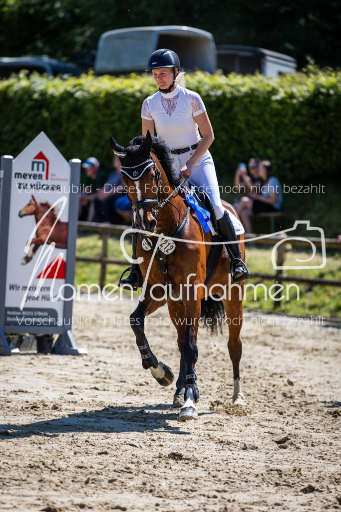 Donop24-Stil-L-099 | MomenTaufnahmen Pferdesportfotos