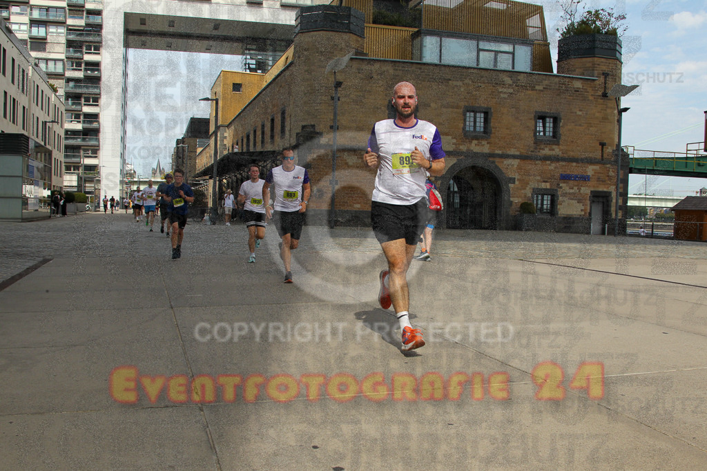 250920_1326_EV4_5547 | Sportfotografie im Rhein-Sieg Kreis, Köln, Bonn, NRW, Rheinland Pfalz, Hessen, etc. Unser Tätigkeitsfeld umfasst den Laufsport vom Volkslauf über den Marathon, Duathlon, Triathon bis zum Ultralauf wie Kölnpfad Ultra oder Schindertrail.
