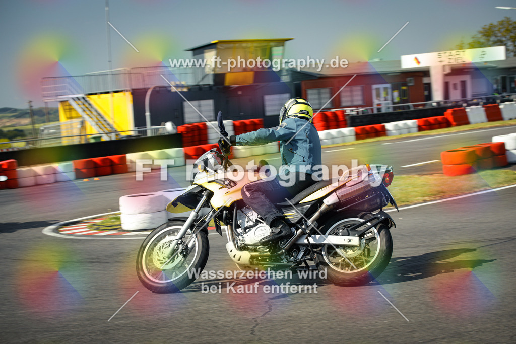 OBK_Mai_Martina_Markus-10559 | Hier findet Ihr Bilder von Touristenfahrten auf der Nürburgring Nordschleife oder von anderen Veranstaltungen die ich besucht habe. Viel Spass beim Durch Schauen 