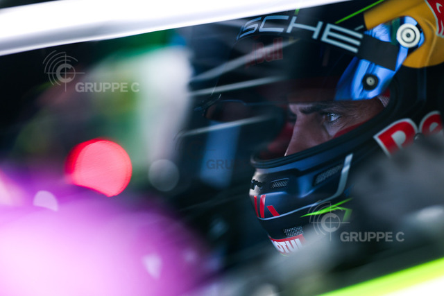 DTM725_091211011604450JS_JS | DTM, 13. + 14. Rennen Red Bull Ring by VKB-Bank 2025 - Foto: Gruppe C Photography - Realisiert mit Pictrs.com