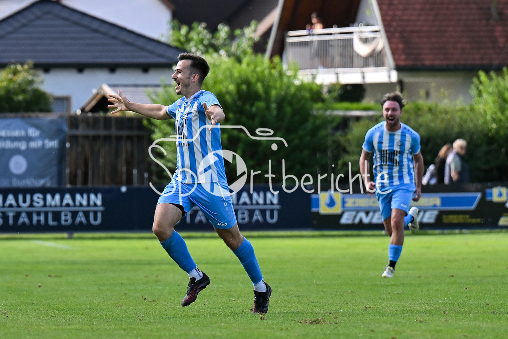 BC Aichach - SC Griesbeckerzell | Jubel nach 1-0 Aichach 9 / Markus WEHREN