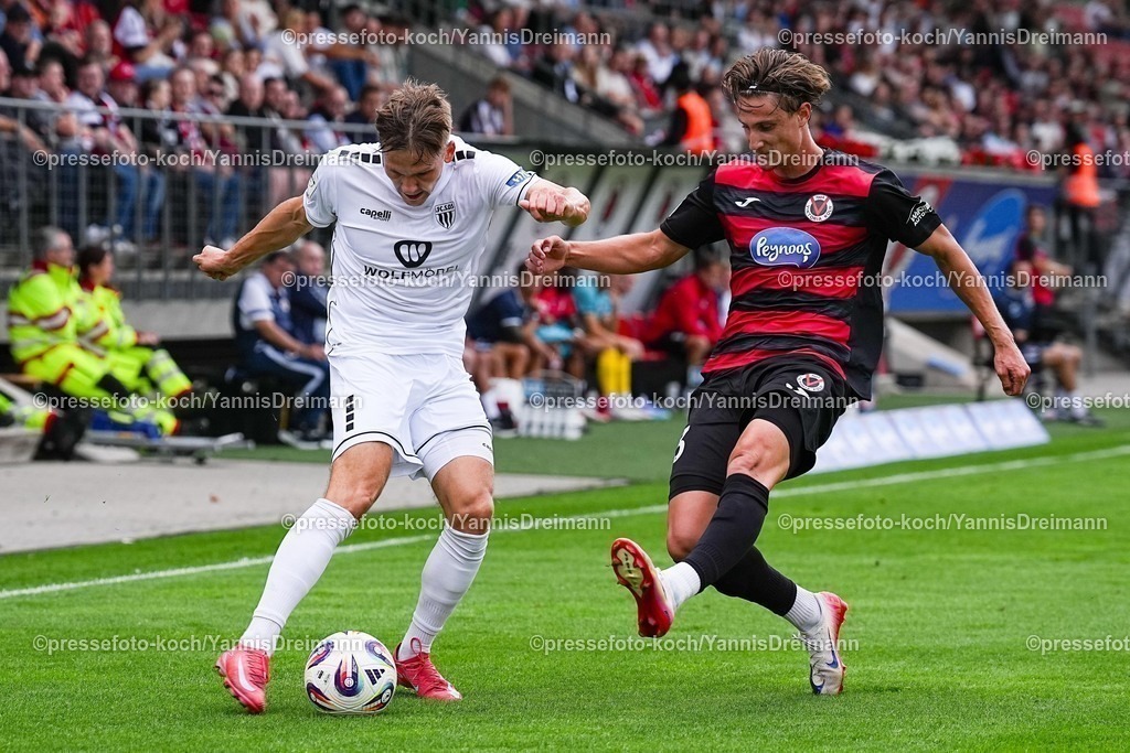 xydr03082501016 | 03.08.2025, xydrx, Fußball, 3.Liga, Viktoria Köln - FC Schweinfurt 05, Saison 2025 2026, Sportpark Höhenberg: Sebastian Mueller (1.FC Schweinfurt 05 #37) im Zweikampf gegen Jonah Benedict Sticker (Viktoria Köln #33)  DFB regulations prohibit any use of photographs as image sequences and or quasi-video.