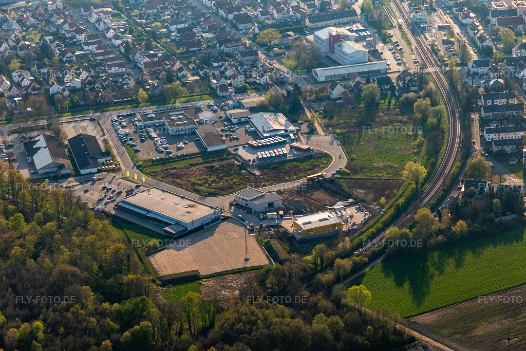 Luftbild: Neues Gewerbegebiet Lauterburger Straße in Kandel im Bundesland Rheinland-Pfalz in Deutschland. Foto: IMG_126477.jpg vom 20.04.2021 durch Werner Riehm/FLY-FOTO.de